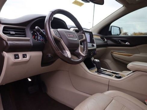 Used 2017 GMC Acadia Denali w/ Technology Package image 19