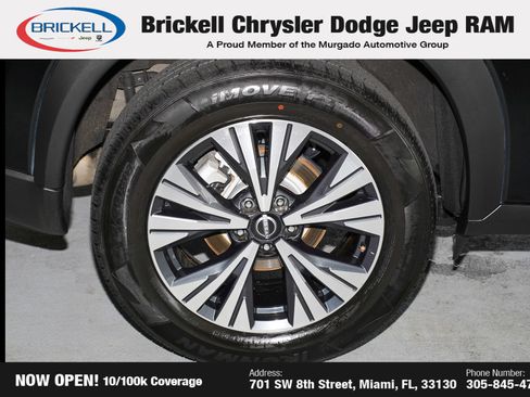 Used 2023 Nissan Rogue SV FWD image 41