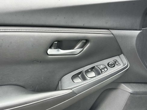 Used 2023 Nissan Sentra SV image 14