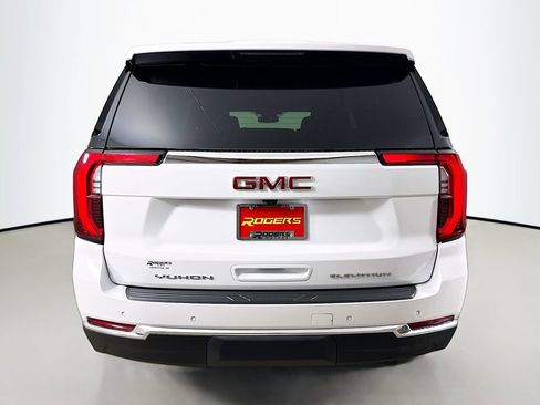 New 2026 GMC Yukon XL Elevation AWD/4WD image 7