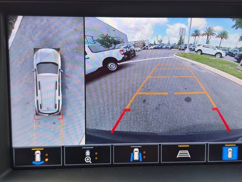 Used 2023 GMC Acadia AT4 w/ Technology Package image 7