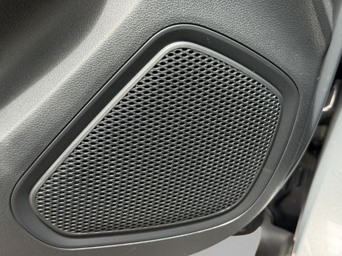 New 2026 Hyundai Venue SEL FWD image 17