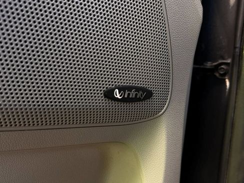 Used 2018 Kia Sedona SX FWD image 14