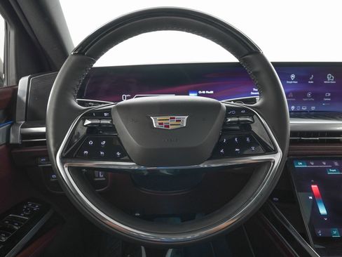 Used 2025 Cadillac Escalade Premium Luxury w/ Touring Package image 19