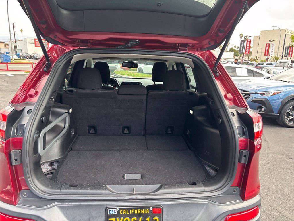 Used 2017 Jeep Cherokee Latitude FWD image 10