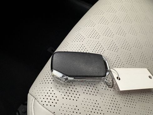 Used 2021 Kia Seltos EX image 29