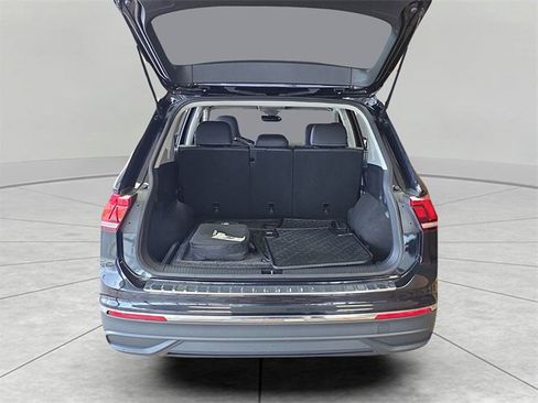 Used 2022 Volkswagen Tiguan SE image 28