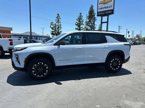 New 2026 Chevrolet Traverse Z71 w/ Enhanced Driving Package AWD/4WD image 4