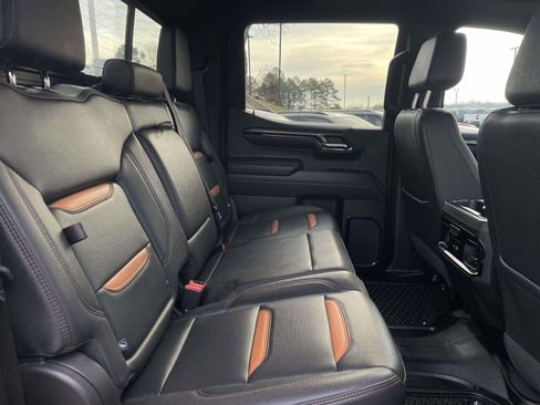 Used 2023 GMC Sierra 1500 AT4 w/ AT4 Premium Package image 17