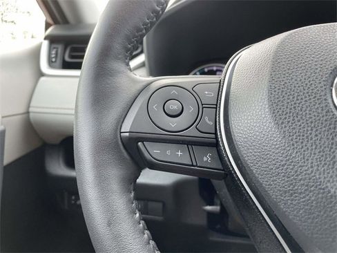 Used 2021 Toyota RAV4 XLE w/ XLE Grade Weather Package image 23