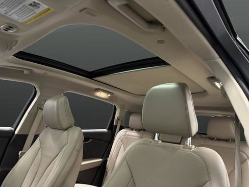 Used 2023 Lincoln Nautilus Reserve image 7