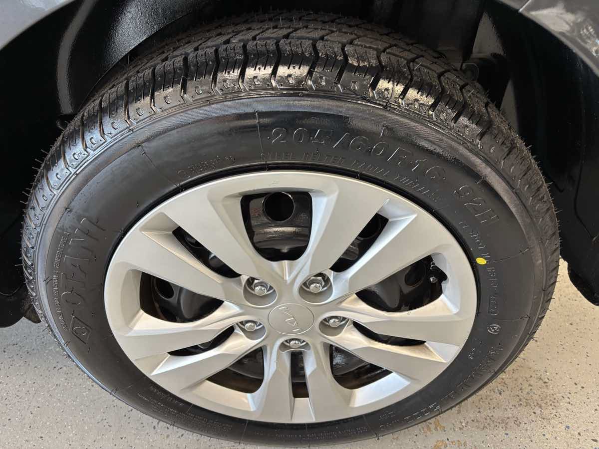 Used 2022 Kia Soul LX FWD image 22