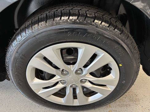 Used 2022 Kia Soul LX FWD image 22