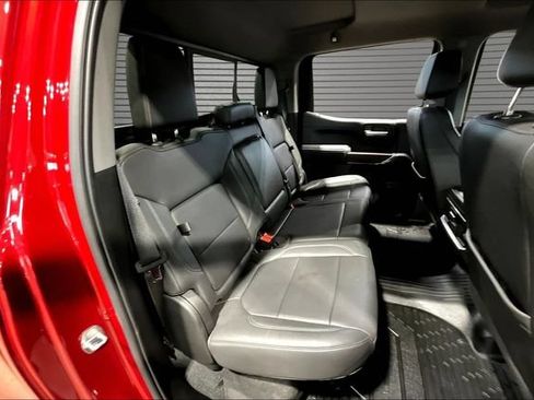 Used 2021 GMC Sierra 1500 SLT w/ SLT Premium Package AWD/4WD image 23