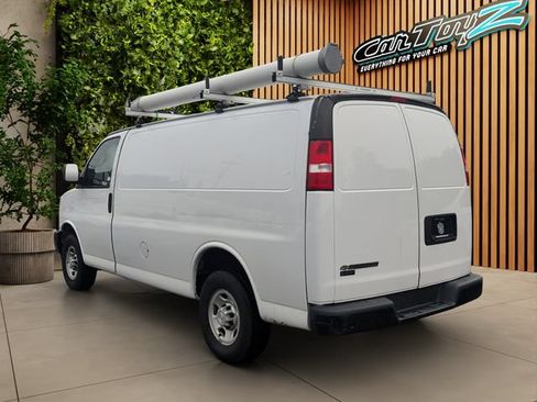 Used 2021 Chevrolet Express 2500 RWD image 8