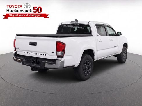 Used 2023 Toyota Tacoma SR5 w/ Black Out Package (TMS) AWD/4WD image 4