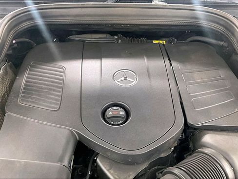 Used 2024 Mercedes-Benz GLE 350 4MATIC image 9