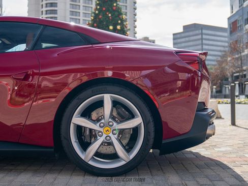 Used 2019 Ferrari Portofino image 58