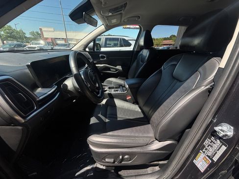 Used 2024 Kia Sorento S FWD image 34