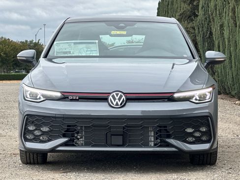 New 2025 Volkswagen GTI SE image 9