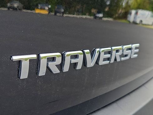 Certified 2023 Chevrolet Traverse LT image 24