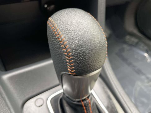 Used 2016 Subaru Crosstrek 2.0i Limited image 22