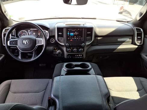 Used 2022 RAM 1500 Big Horn AWD/4WD image 12