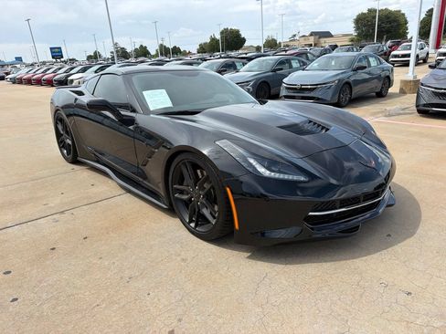 Used 2017 Chevrolet Corvette Stingray Coupe w/ Carbon Flash Badge Package RWD image 7