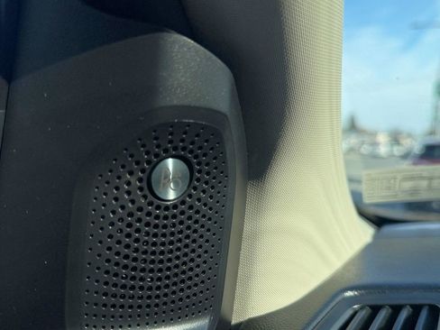 Used 2019 Ford Ranger Lariat w/ Equipment Group 501A Mid image 13