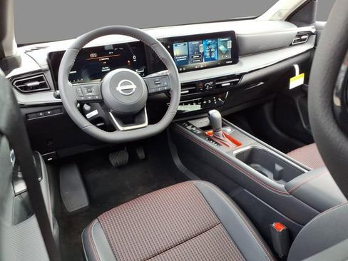 New 2026 Nissan Kicks SR AWD/4WD image 6