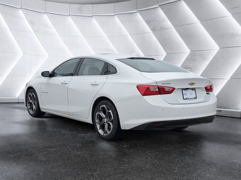 Used 2024 Chevrolet Malibu LT FWD image 5