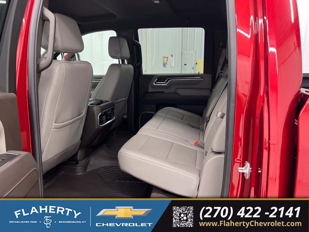 Used 2025 Chevrolet Silverado 3500 LTZ w/ LTZ Premium Package AWD/4WD image 11