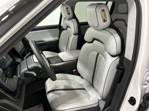 Used 2024 Rivian R1S Adventure AWD/4WD image 20