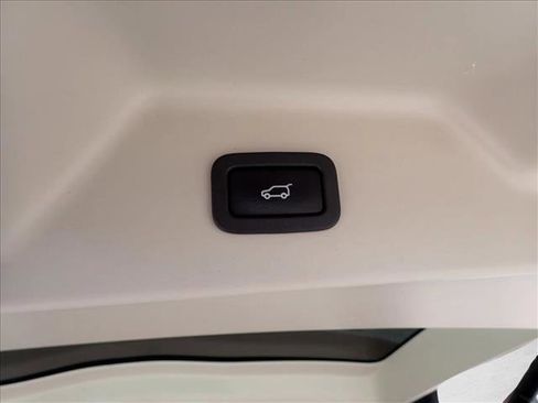 Used 2020 Land Rover Range Rover Long Wheelbase HSE AWD/4WD image 9