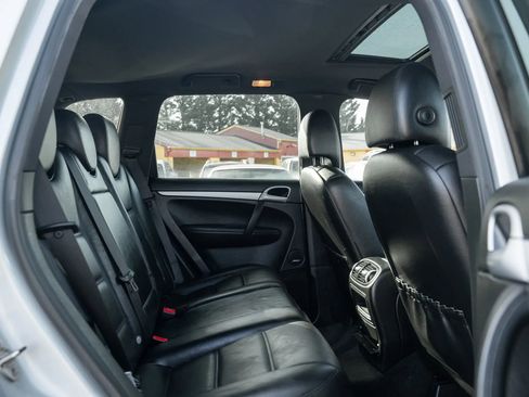 Used 2008 Porsche Cayenne S image 11
