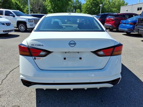 Certified 2025 Nissan Altima 2.5 S FWD image 15