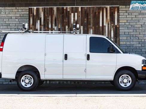 Used 2024 Chevrolet Express 2500 w/ Driver Convenience Package RWD image 8