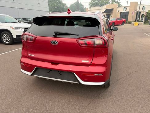 Used 2019 Kia Niro LX FWD image 6