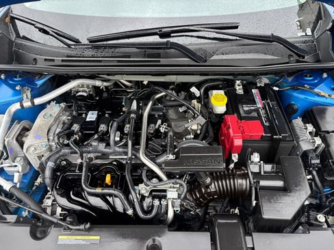 Used 2025 Nissan Sentra SV FWD image 30