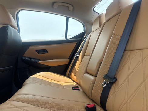Used 2025 Nissan Sentra SV w/ SV Premium Package FWD image 35