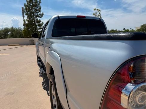Used 2013 Toyota Tacoma 4x4 Double Cab image 12