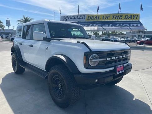 New 2026 Ford Bronco Outer Banks w/ Sasquatch Package image 7