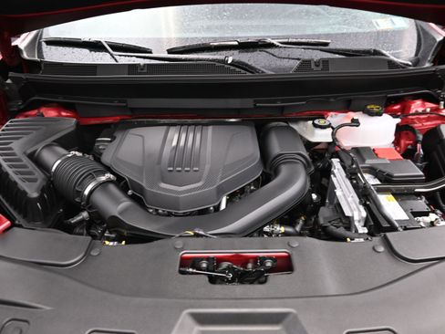 New 2026 Chevrolet Traverse LT w/ Driver Confidence Package FWD image 32