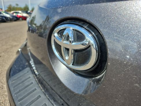 Used 2021 Toyota Corolla SE w/ Carpet Mat Package (TMS) FWD image 22