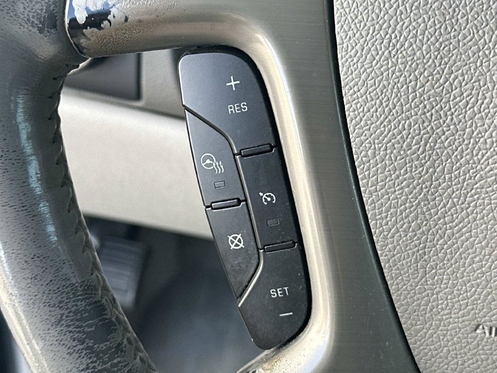 Used 2014 Chevrolet Tahoe LTZ AWD/4WD image 24