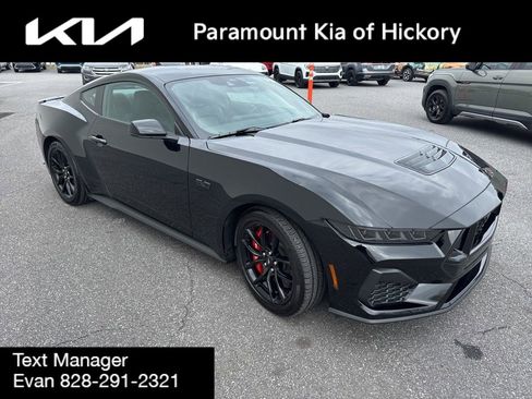 Used 2024 Ford Mustang GT Premium image 3