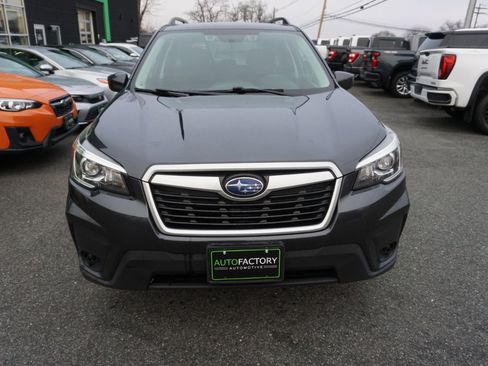 Used 2019 Subaru Forester Premium image 4