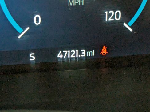 Used 2023 Ford F150 Lariat w/ FX4 Off-Road Package image 18