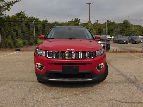Used 2018 Jeep Compass Limited w/ Navigation Group AWD/4WD image 3