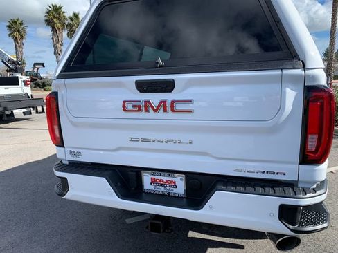 Used 2020 GMC Sierra 2500 Denali w/ Denali Ultimate Package AWD/4WD image 6